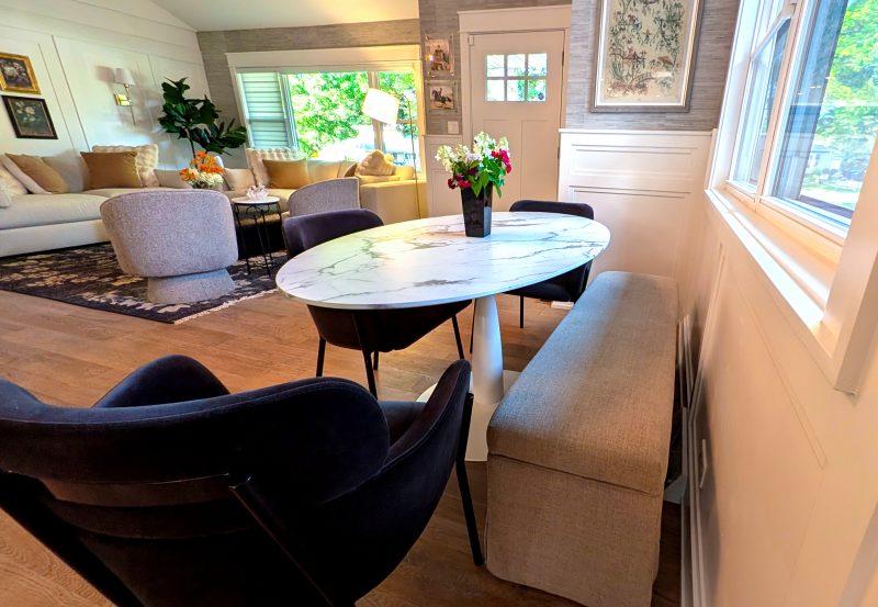The breakfast nook at The Ann St. Ranch